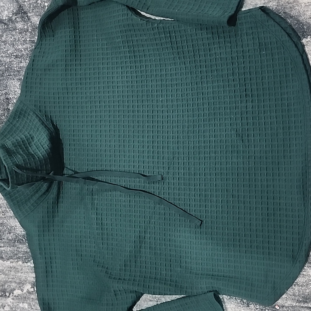 Max Studio Green Waffle Knit Sweatshirt